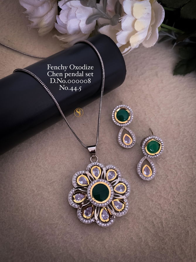 Fancy Designer Latest Oxodize Chain Pendant Set Wholesale Price In Surat
